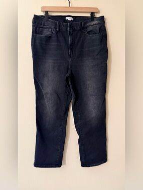 Good American Always Fits Jeans in Dark Black Wash, size 14-18